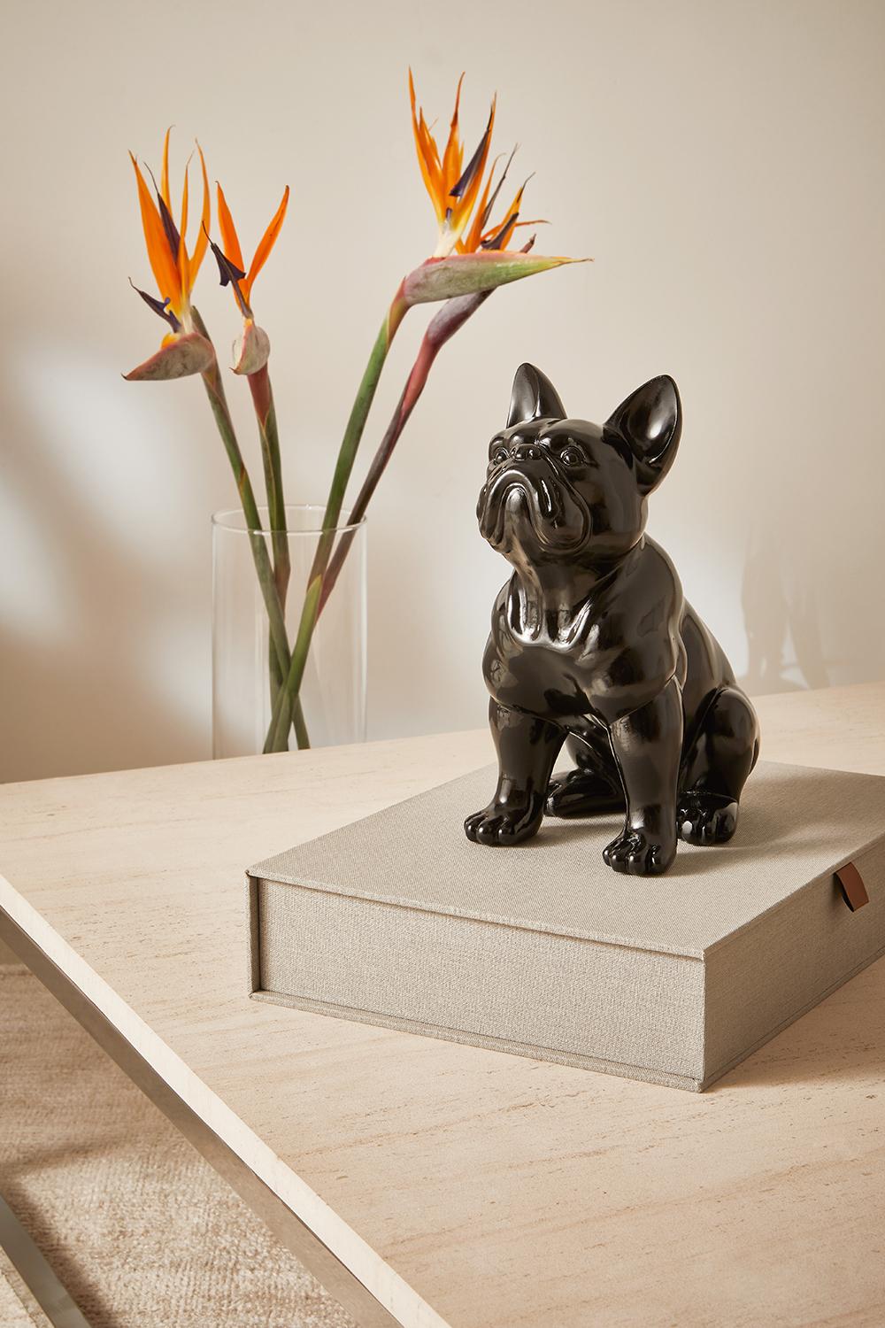 Escultura cachorro em poliresina