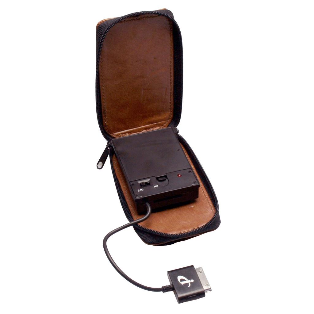 Estojo para iPod Nano com sistema de recarga por pilhas 4 AAA -