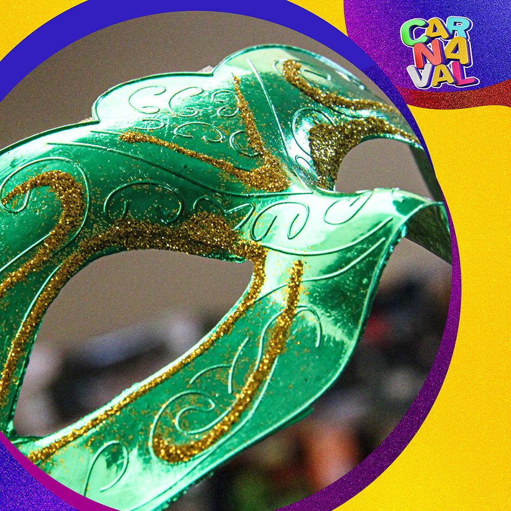 Máscara Adulto Carnaval 17Cm Mistério E Diversão Silver Festas