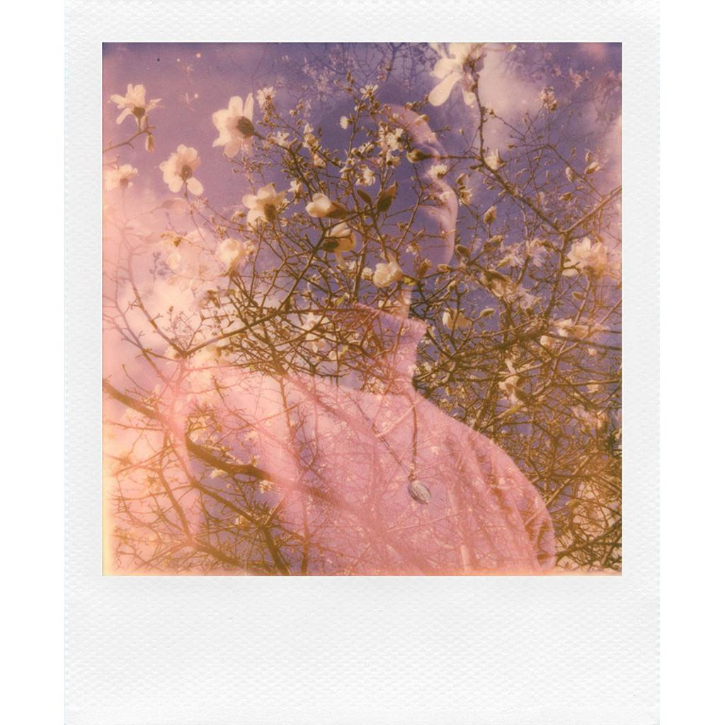 Câmera Polaroid Now Autofocus i-Type com impressão Instantânea - Branca