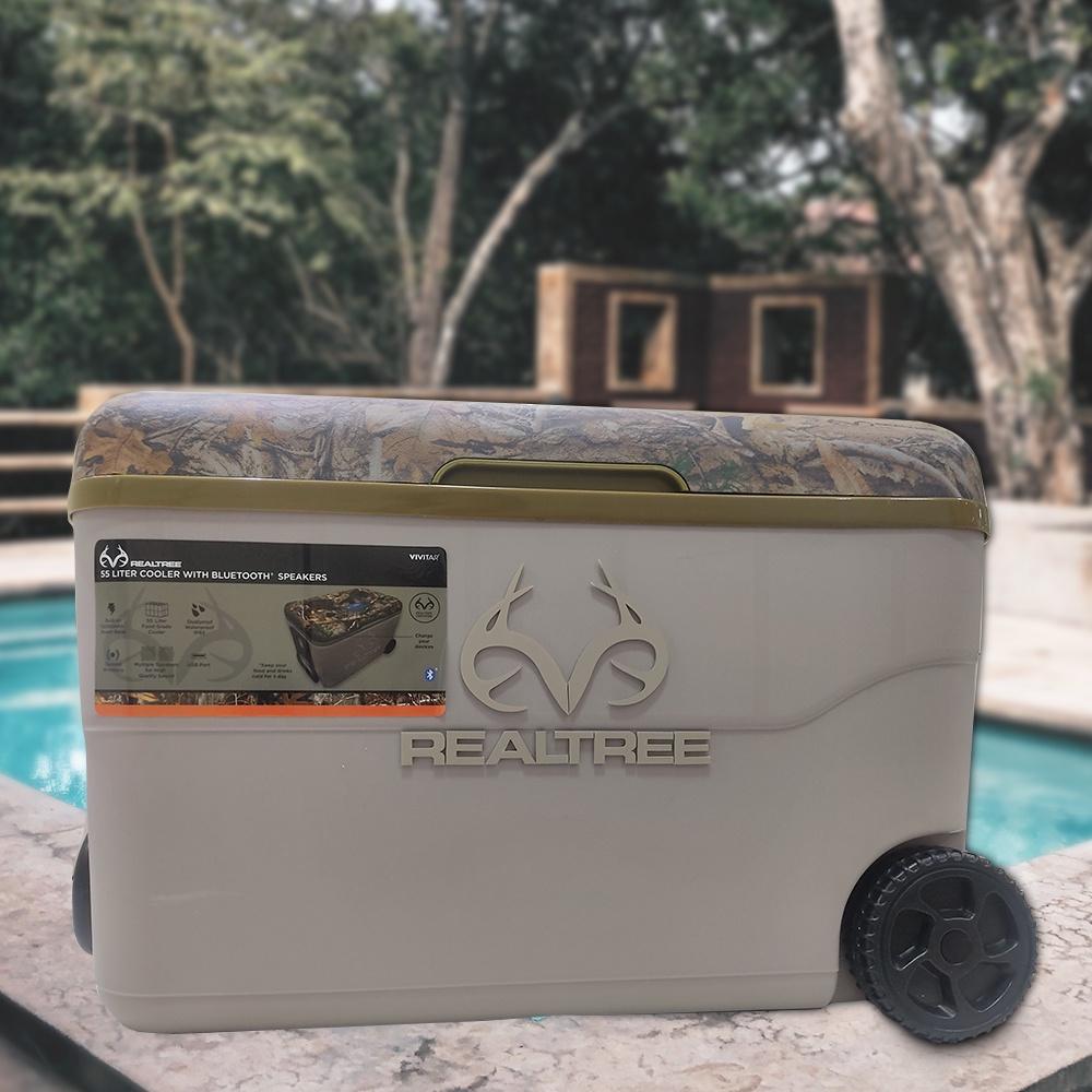 Cooler Realtree 55 l com alto-falantes e recepção remota de áudio