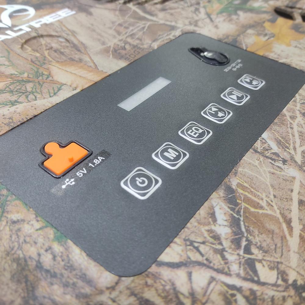 Cooler Realtree 55 l com alto-falantes e recepção remota de áudio