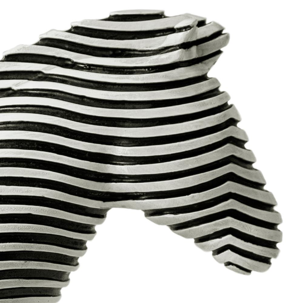 Escultura zebra em poliresina