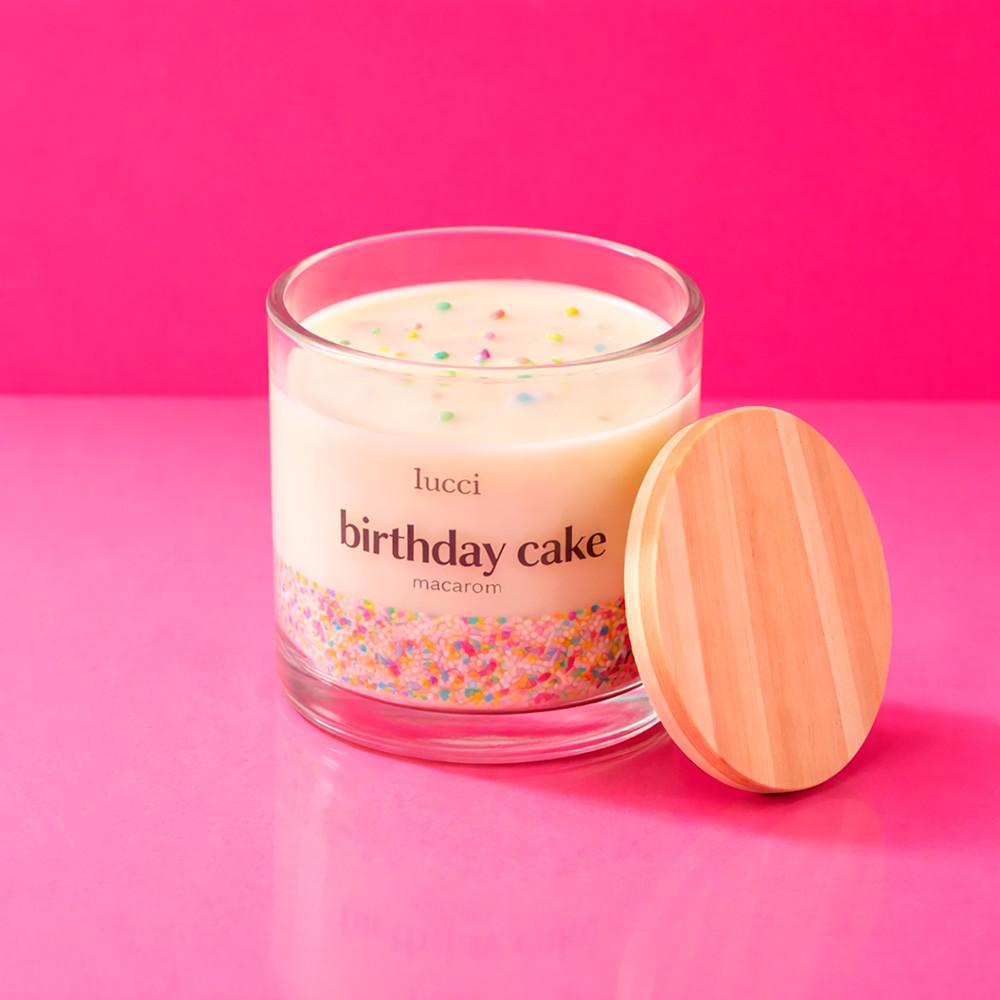Vela Decorativa Aromática Birthday Cake Vidro Com Tampa 250g