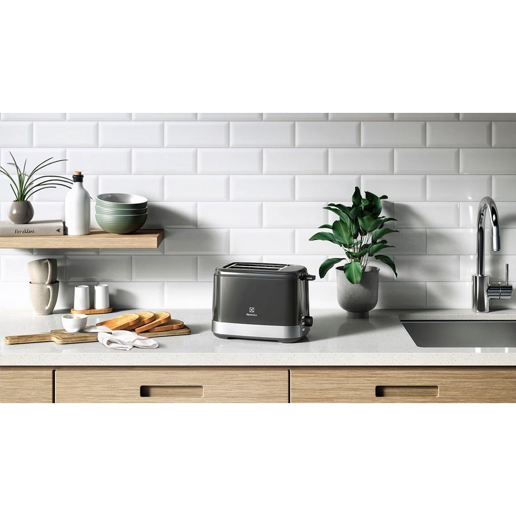 Torradeira Elétrica Electrolux Efficient ETS10