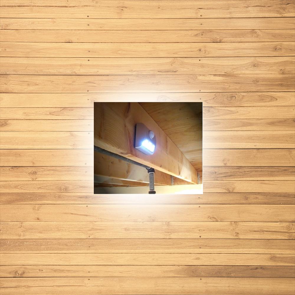 Luminária Com 3 Leds E Sensor De Movimento A Pilha Carson