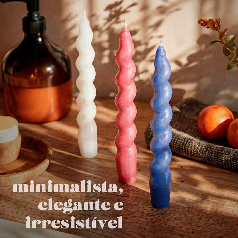 Vela Decorativa Castiçal Ondas 19,5Cm Com Design Moderno 85g