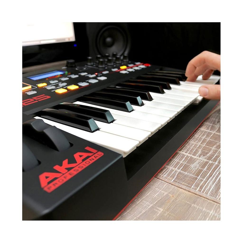 Teclado Controlador 25 Teclas USB-MIDI e 8 Pads