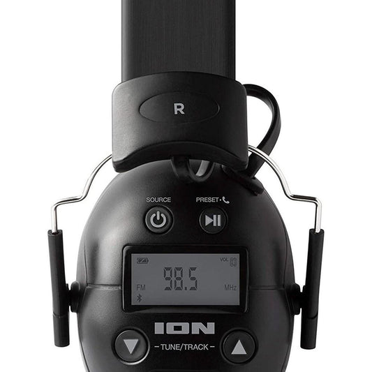 Headset over ear, AM/FM com 20 memórias, P2 e com recepção remota de áudio